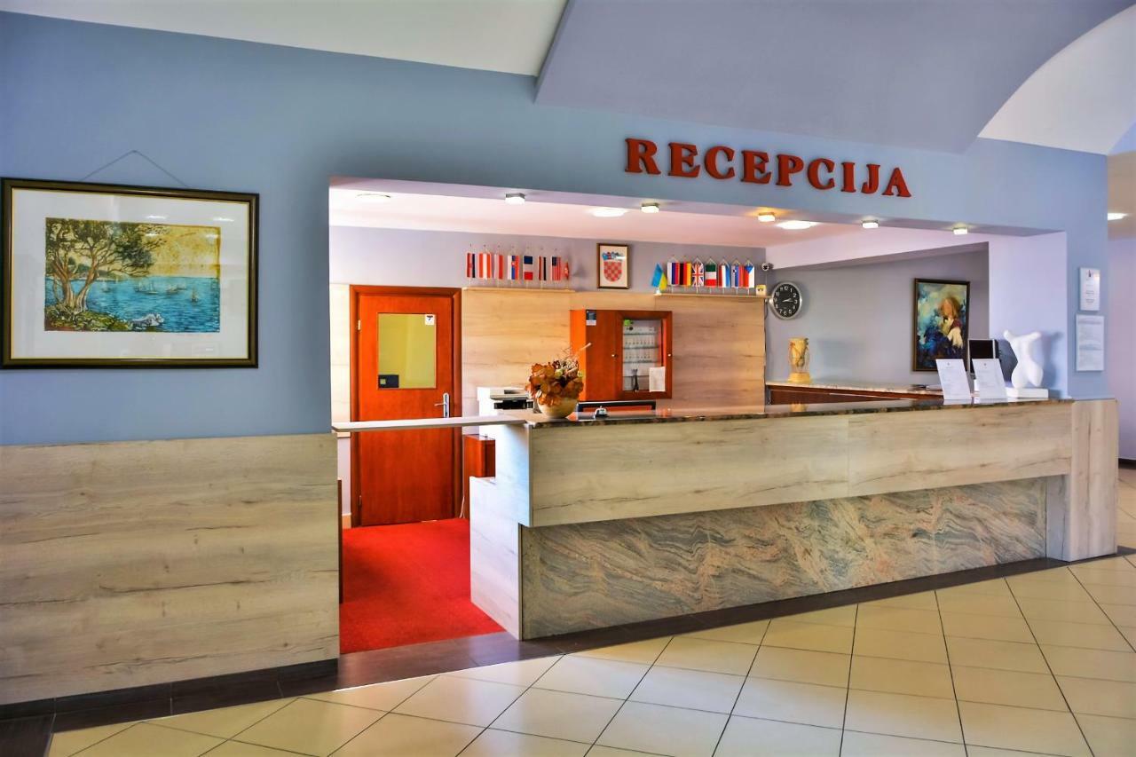 Hotel Selce Exterior photo