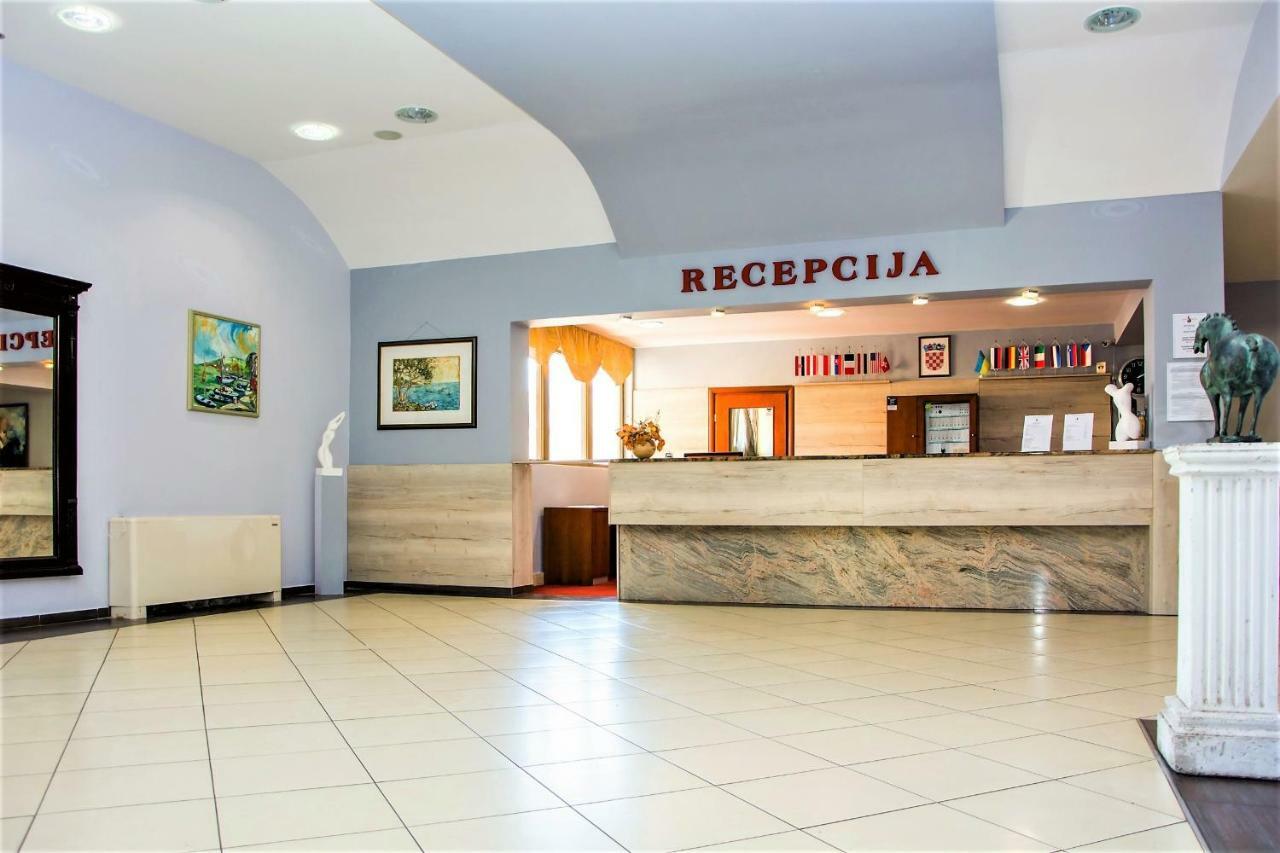 Hotel Selce Exterior photo